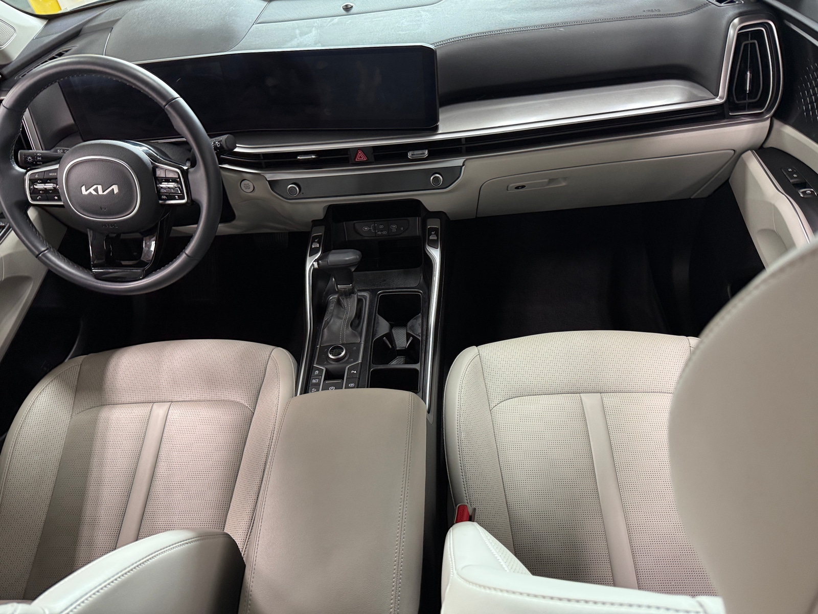 Thumbnail: 2024 Kia Sorento - 2