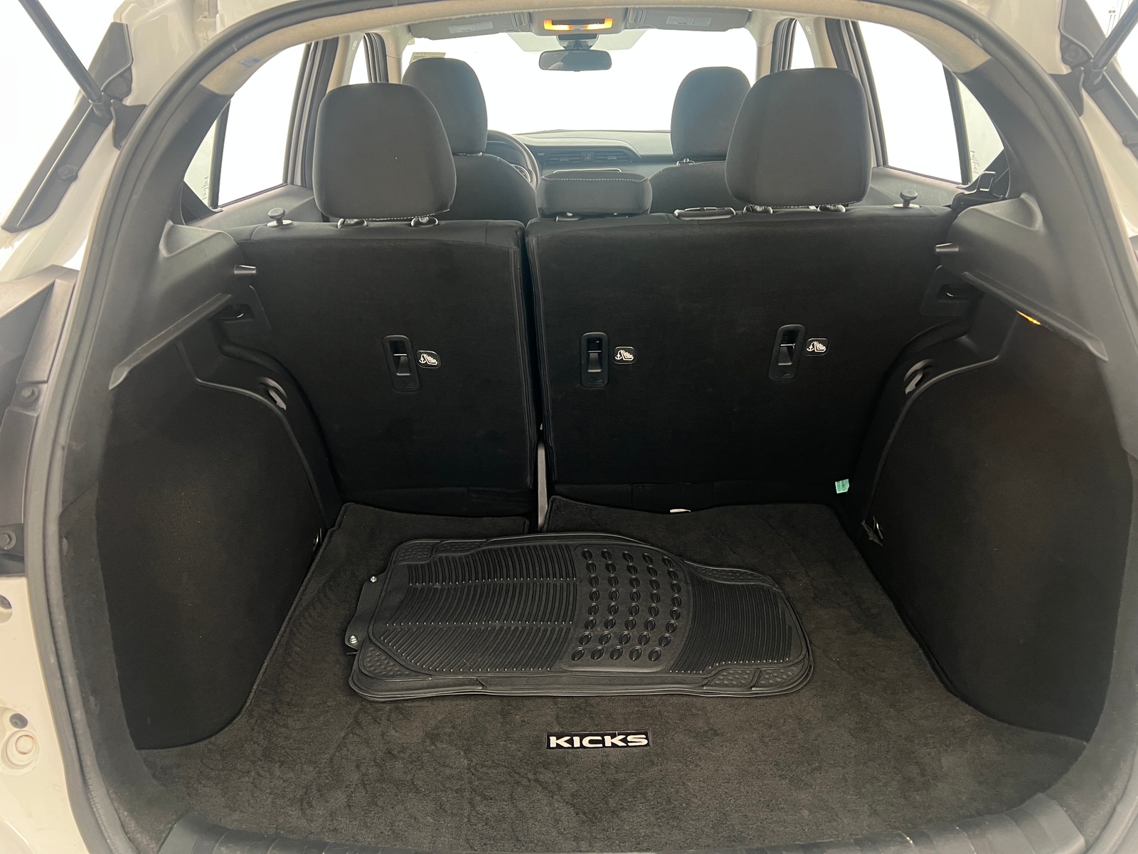 Thumbnail: 2021 Nissan Kicks - 7