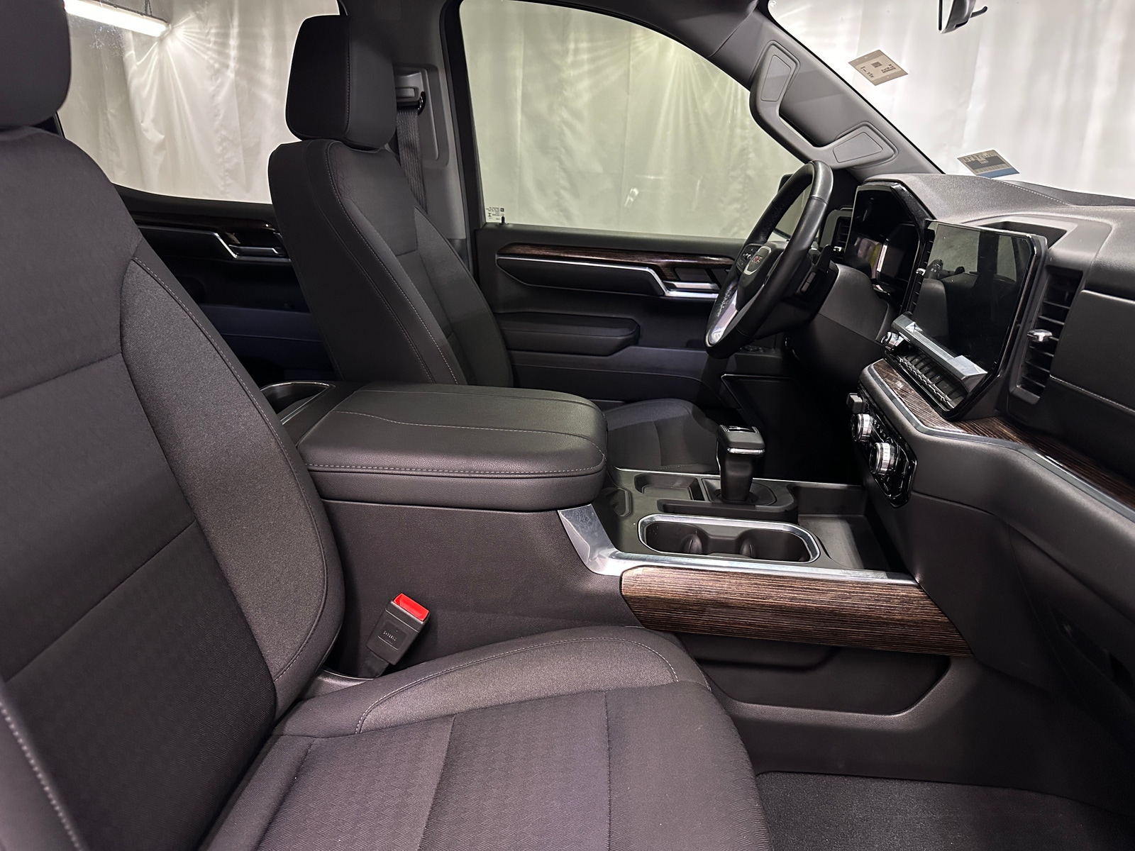 Thumbnail: 2023 GMC Sierra 1500 - 2