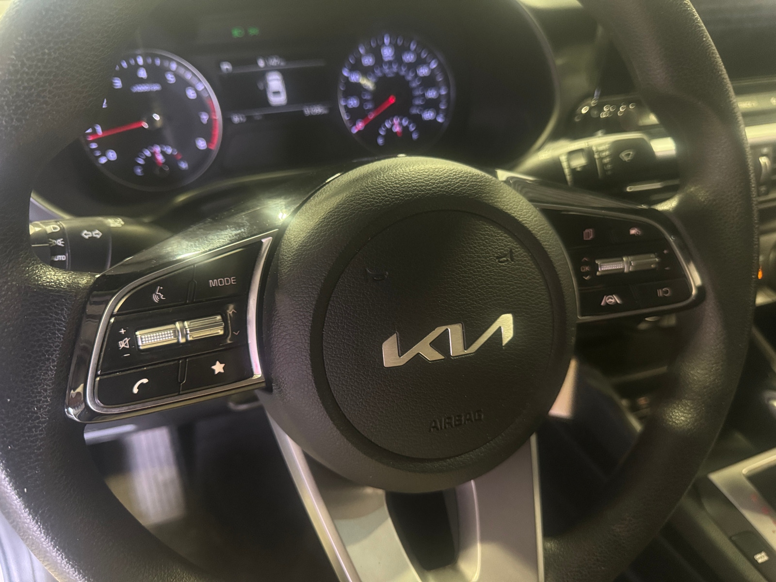 Thumbnail: 2023 Kia Forte - 5