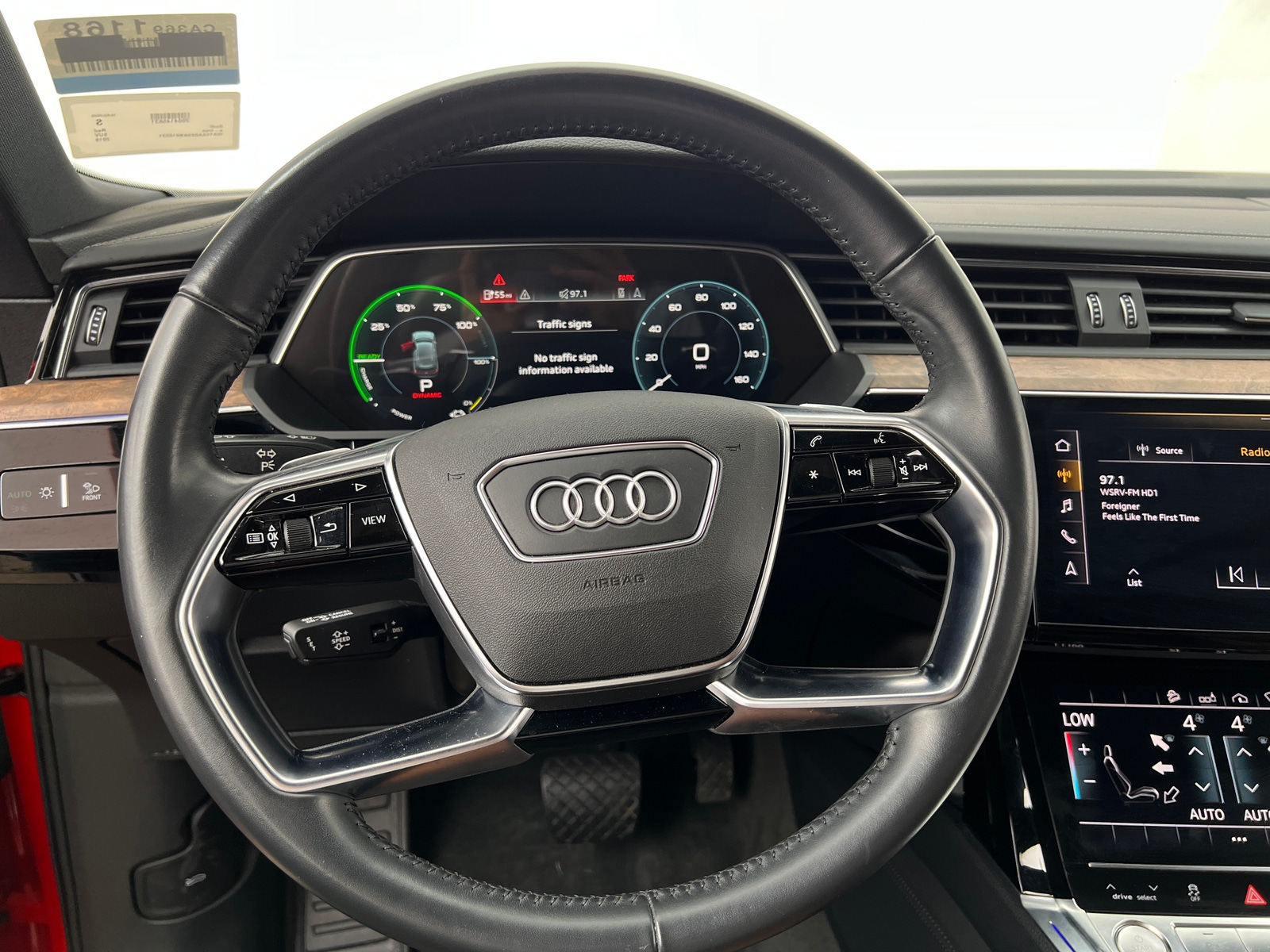Thumbnail: 2019 Audi e-tron - 4