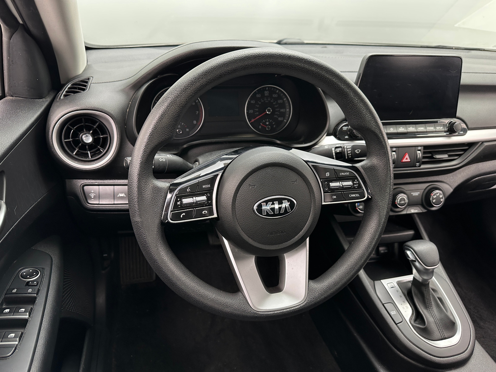 Thumbnail: 2020 Kia Forte - 5