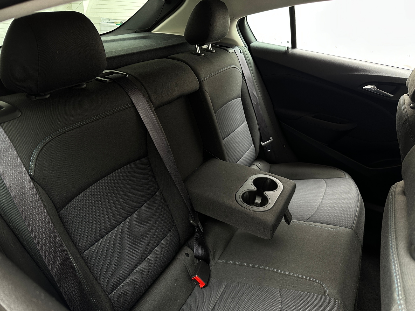 Thumbnail: 2017 Chevrolet Cruze - 6