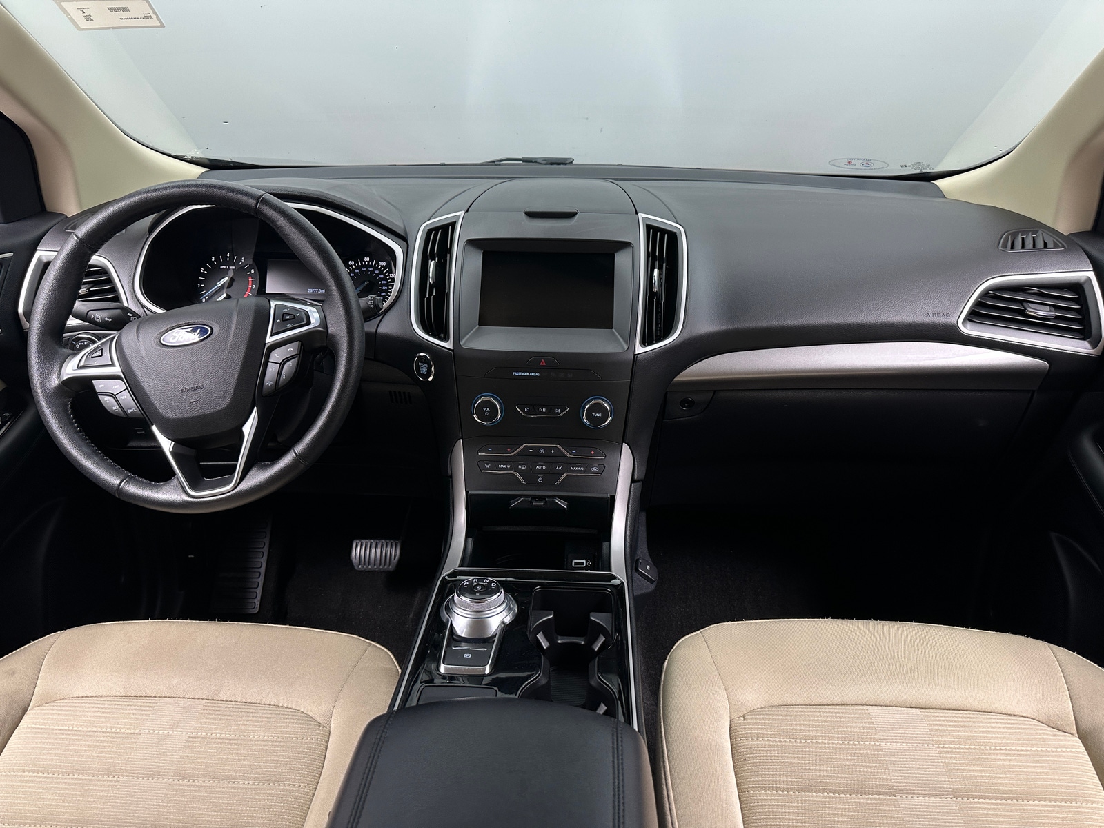 Thumbnail: 2019 Ford Edge - 3