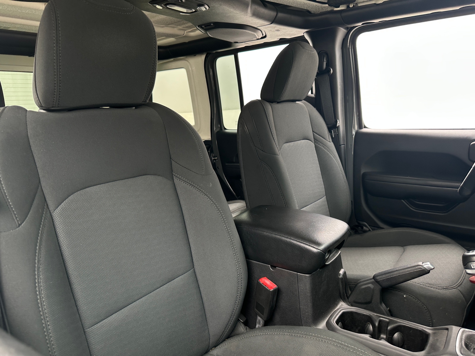 Thumbnail: 2019 Jeep Wrangler - 2