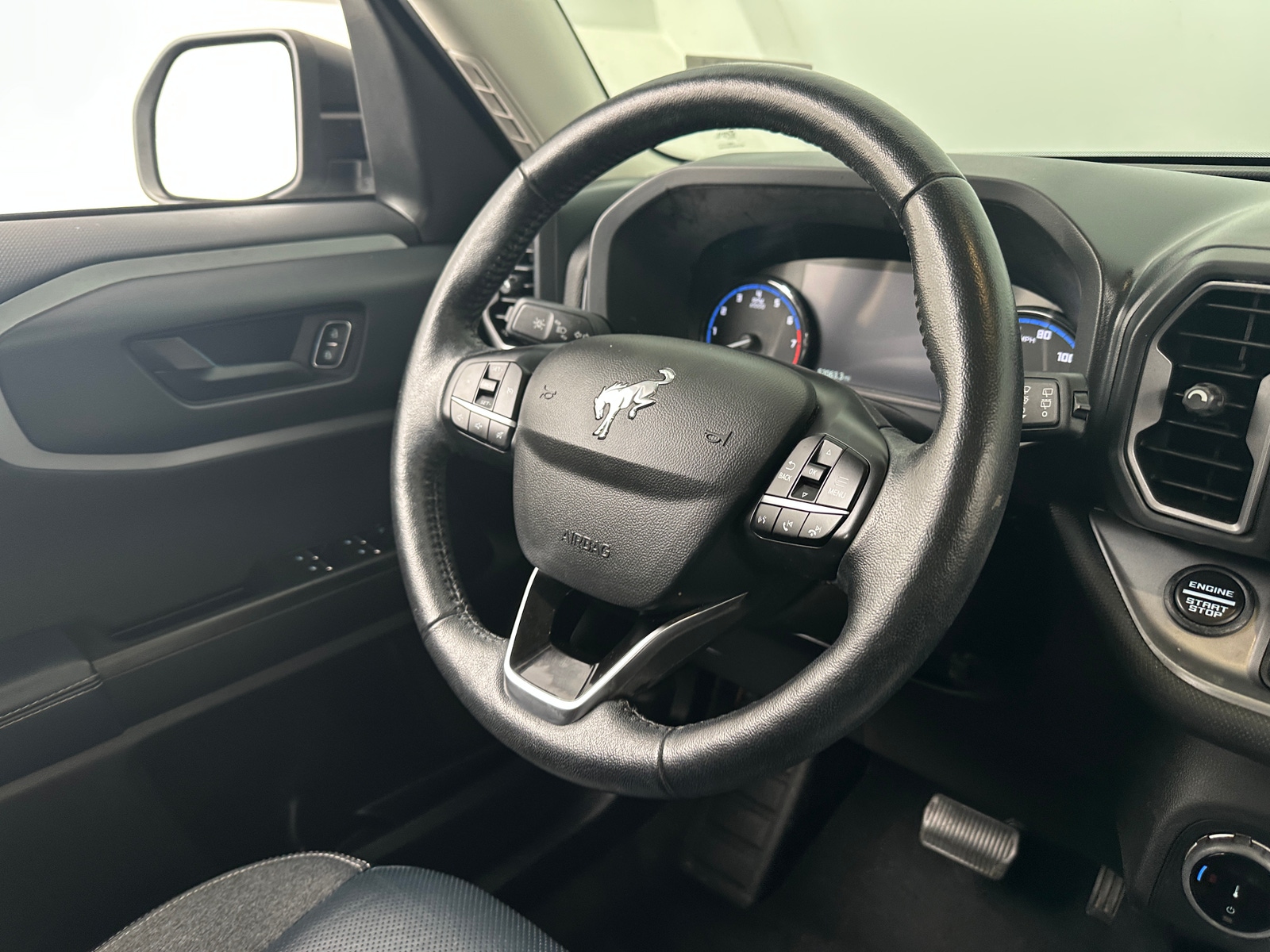 Thumbnail: 2022 Ford Bronco Sport - 4