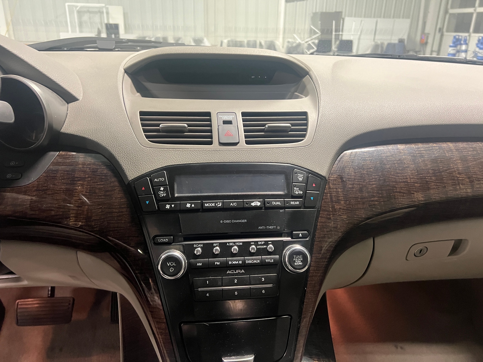 Thumbnail: 2011 Acura MDX - 3