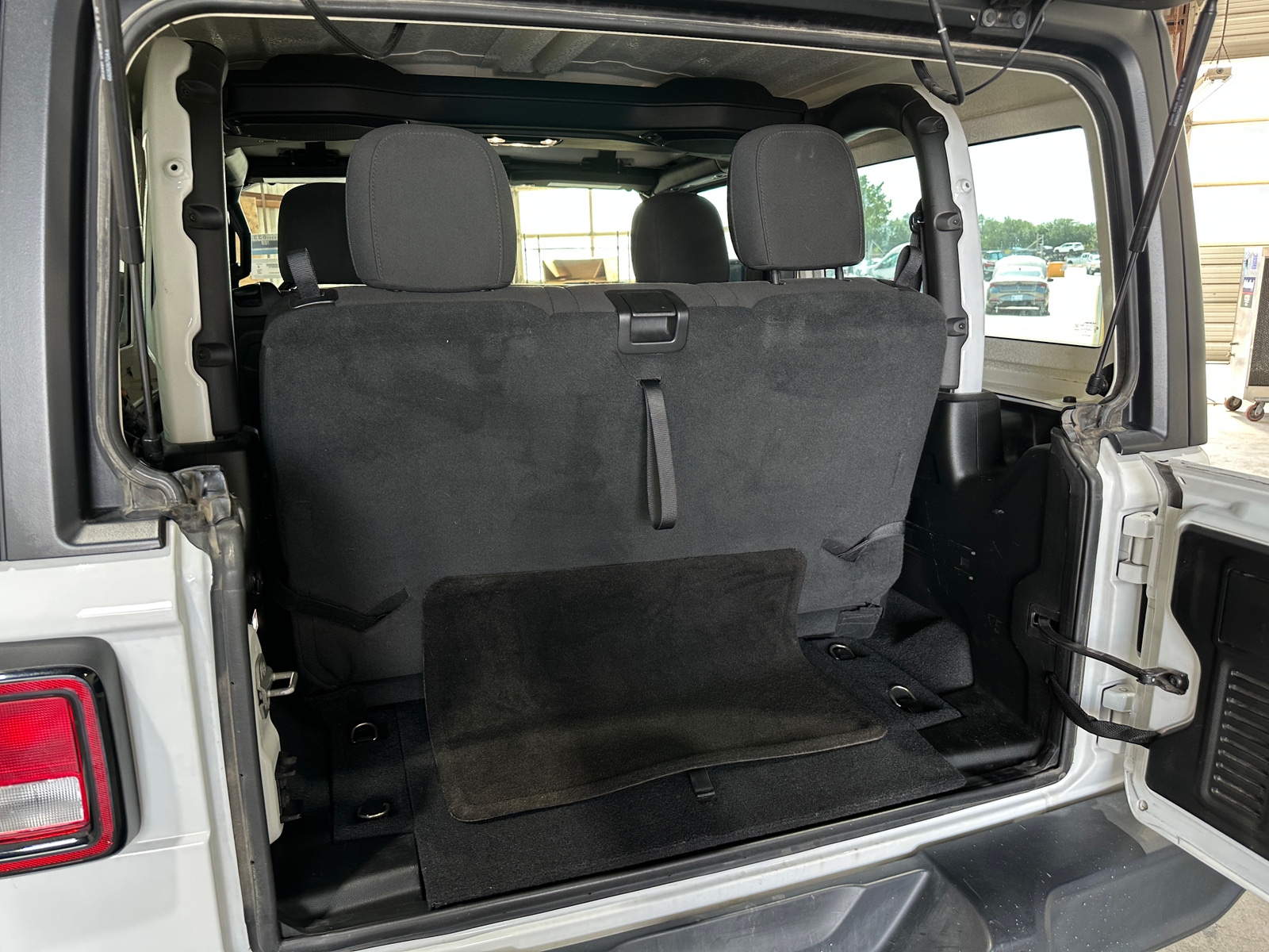 Thumbnail: 2020 Jeep Wrangler - 5