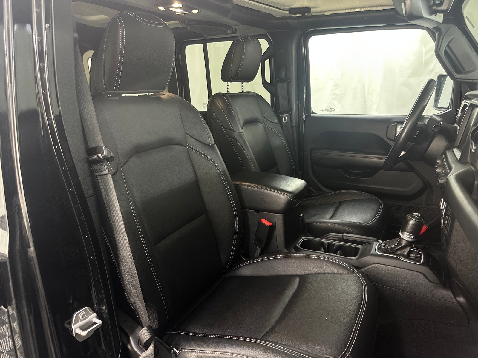 Thumbnail: 2019 Jeep Wrangler - 2