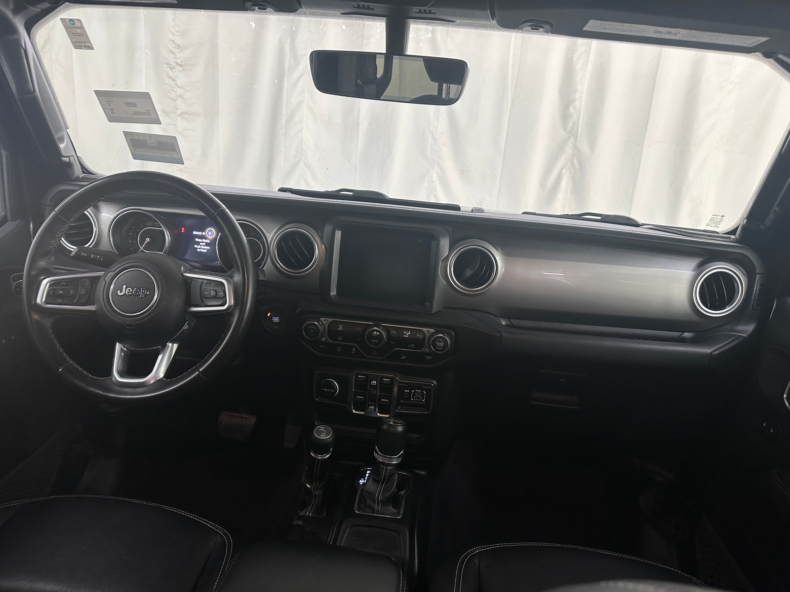 Thumbnail: 2019 Jeep Wrangler - 3