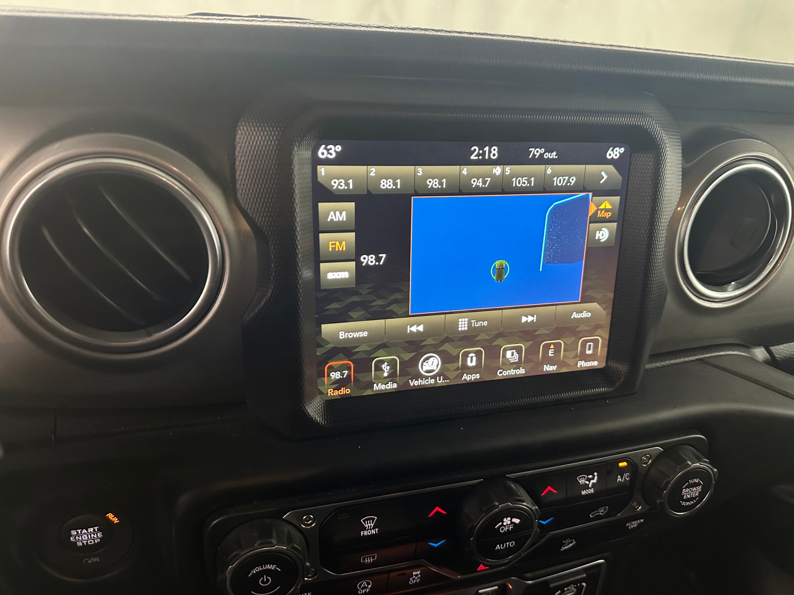 Thumbnail: 2019 Jeep Wrangler - 4