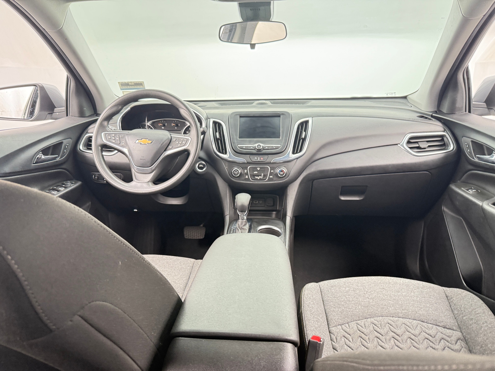 Thumbnail: 2023 Chevrolet Equinox - 3