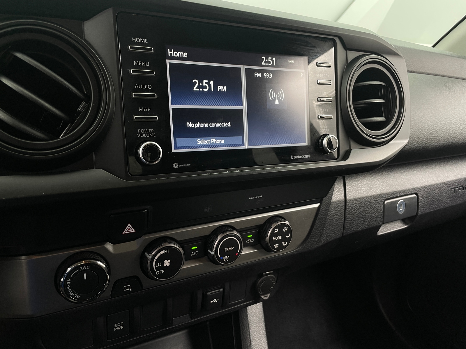 Thumbnail: 2020 Toyota Tacoma - 4