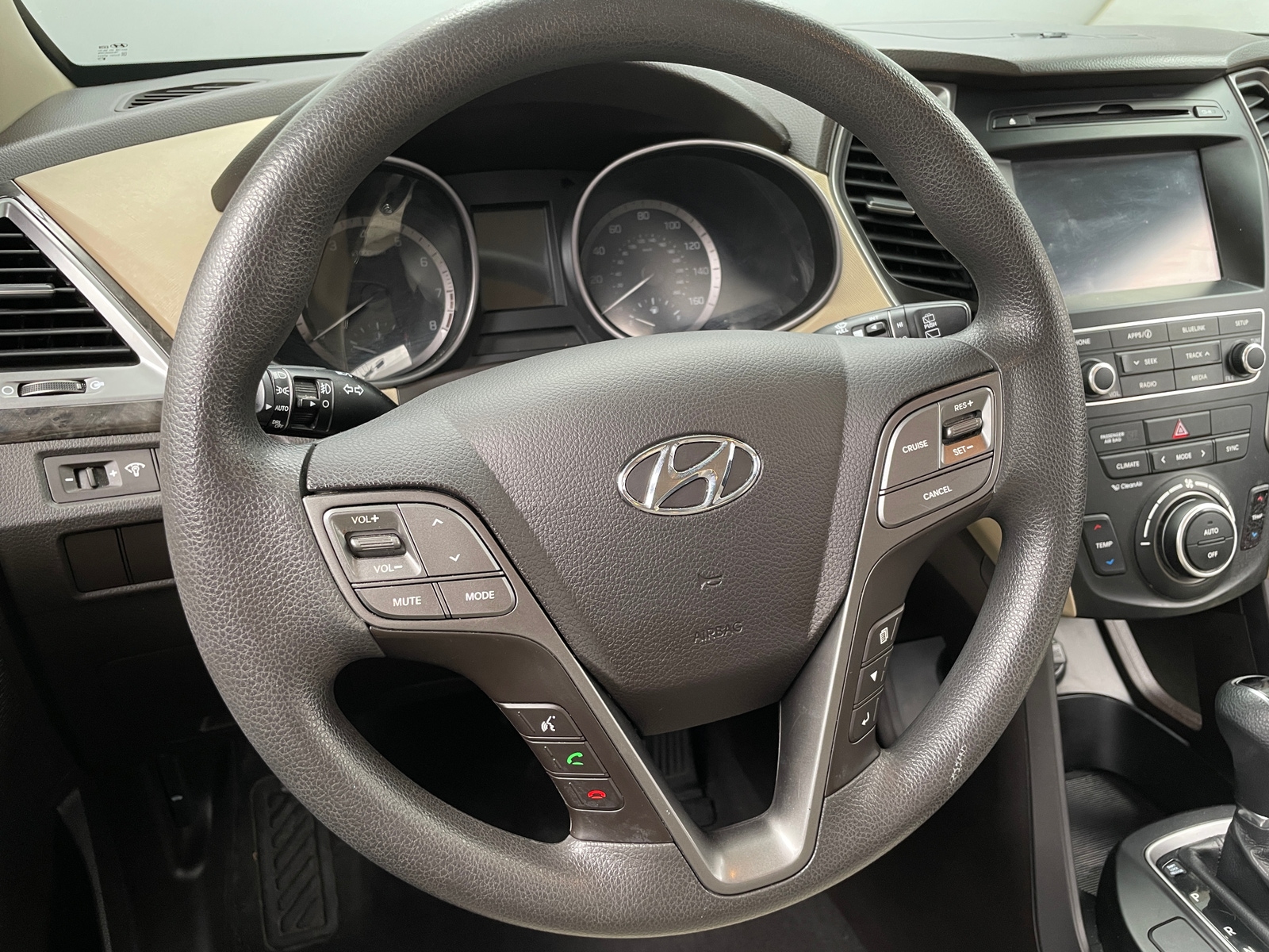 Thumbnail: 2017 Hyundai Santa Fe - 5