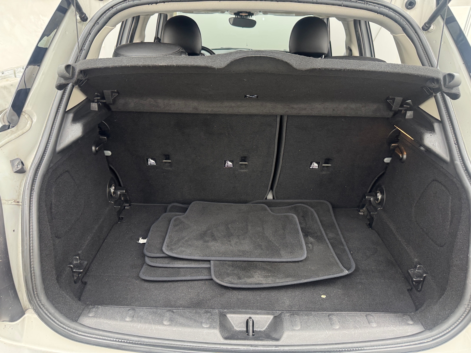 Thumbnail: 2015 MINI Cooper Hardtop - 6