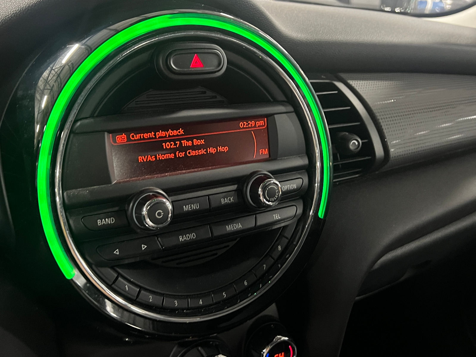 Thumbnail: 2015 MINI Cooper Hardtop - 3