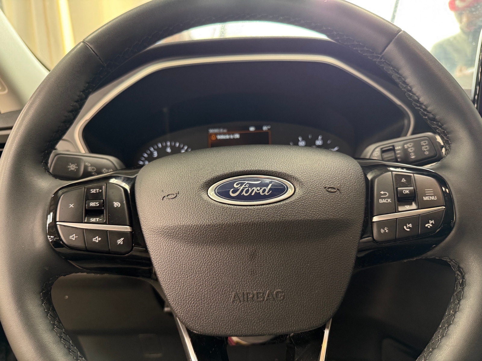 Thumbnail: 2022 Ford Escape - 5