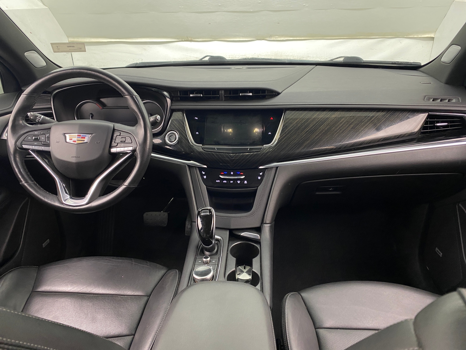 Thumbnail: 2021 Cadillac XT6 - 2