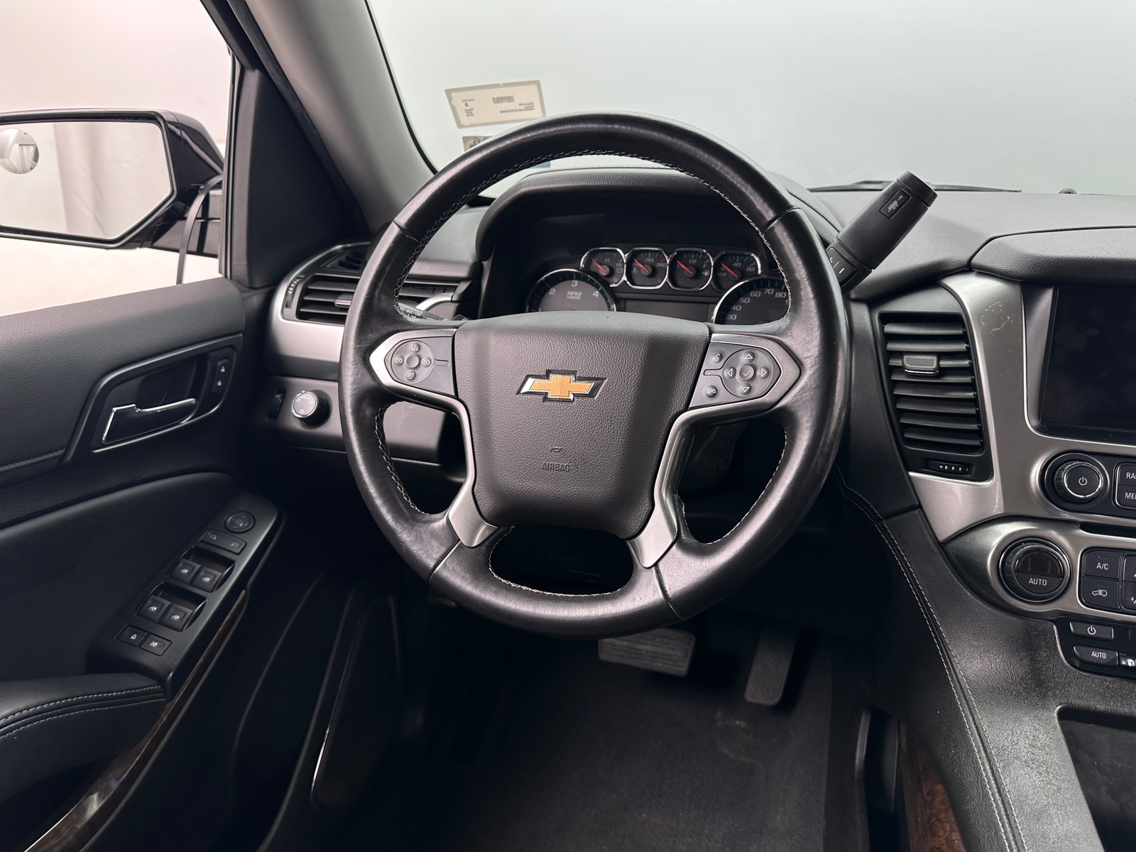 Thumbnail: 2019 Chevrolet Tahoe - 5
