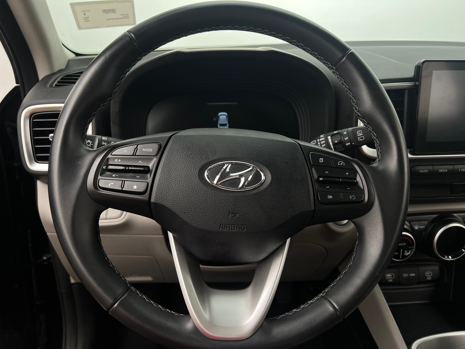 Thumbnail: 2024 Hyundai Venue - 5