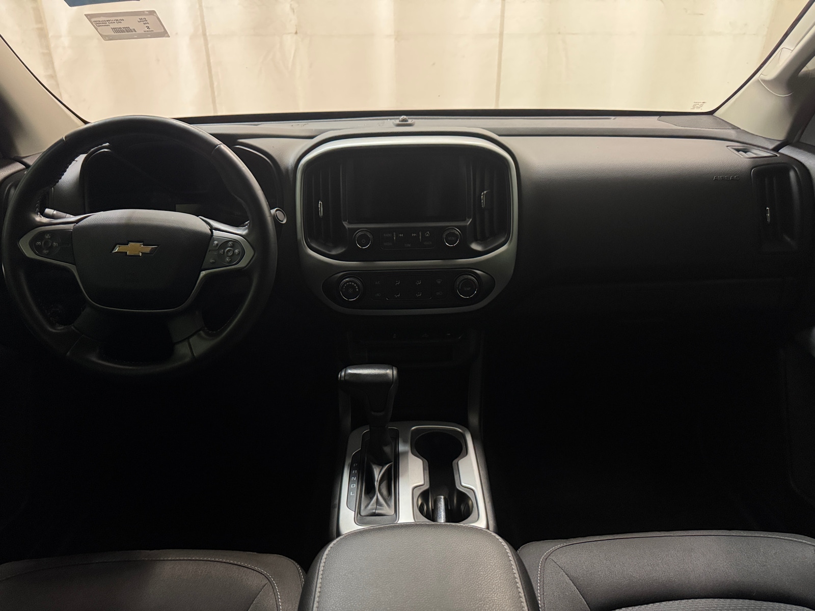 Thumbnail: 2018 Chevrolet Colorado - 3