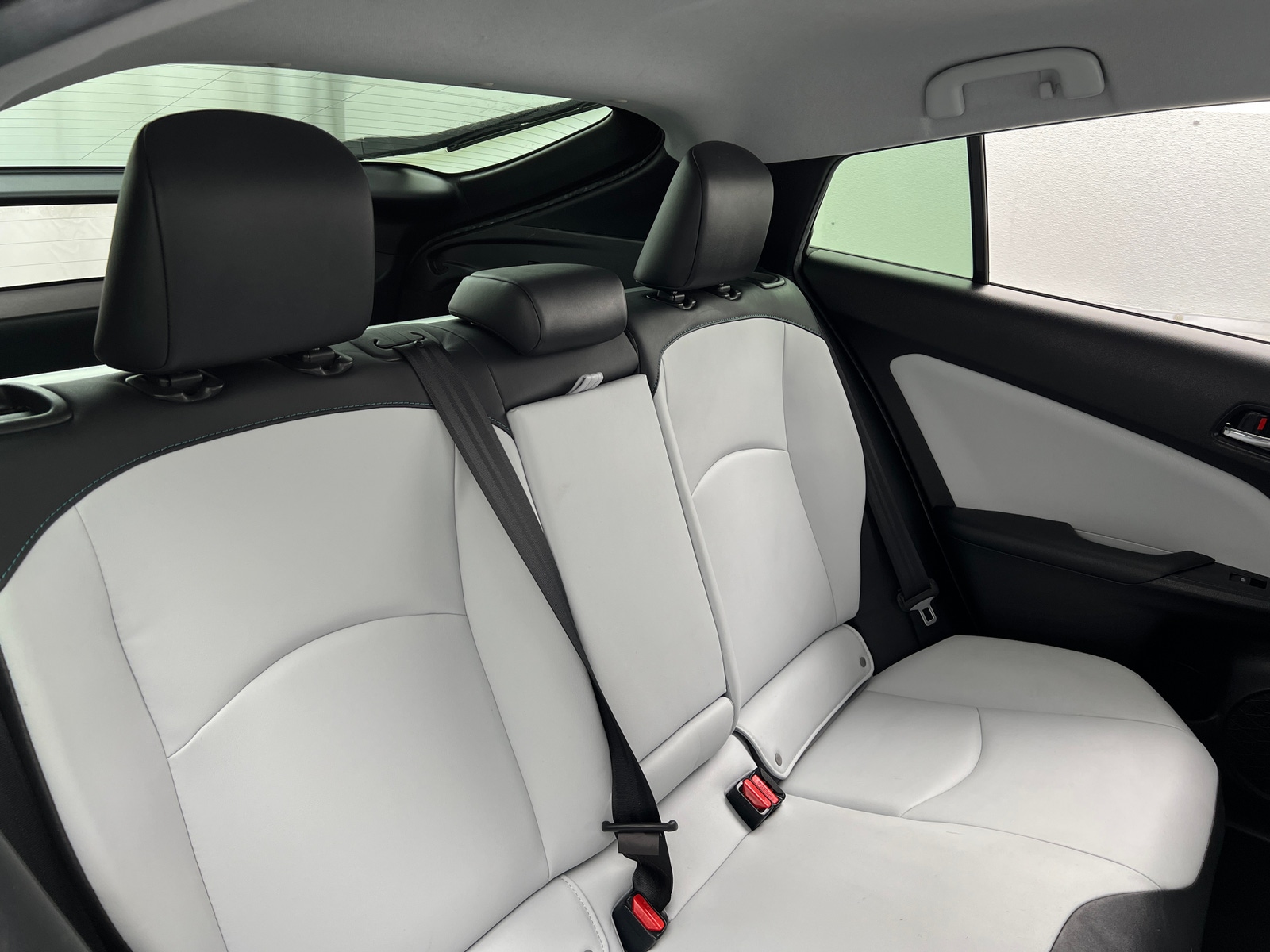 Thumbnail: 2018 Toyota Prius - 5