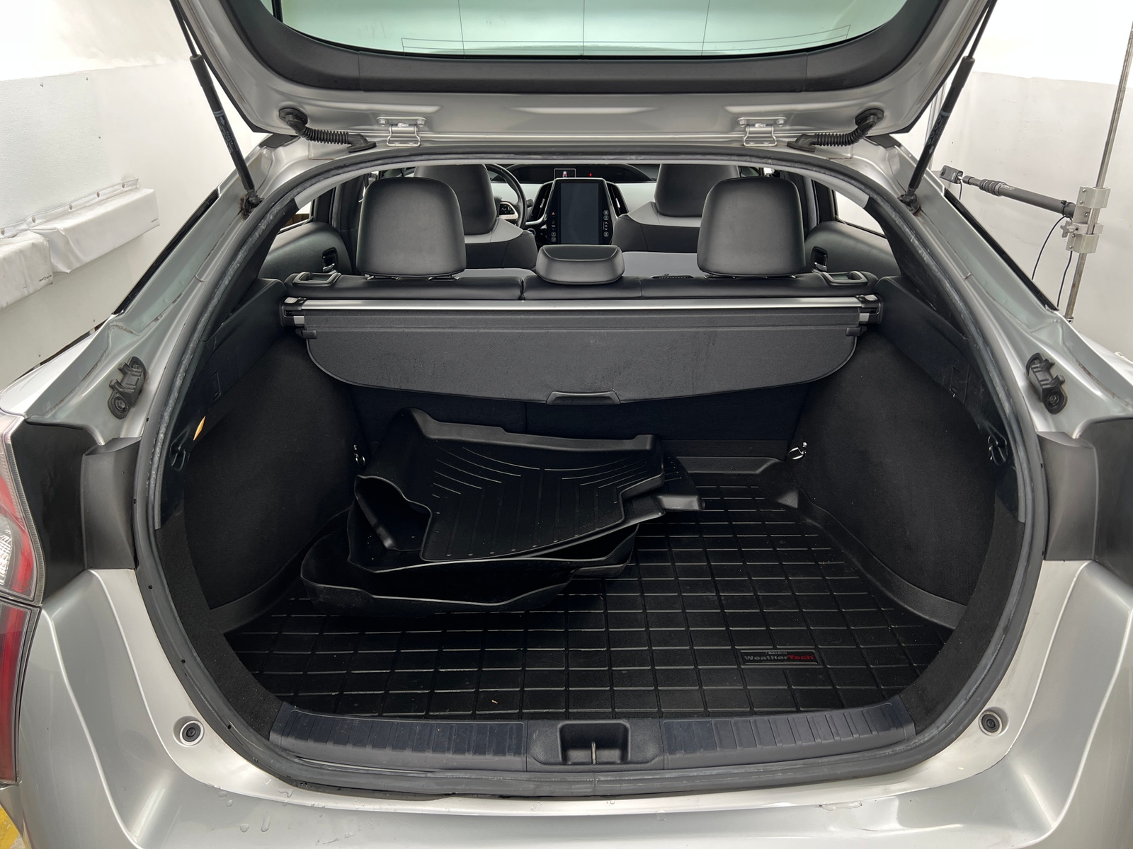 Thumbnail: 2018 Toyota Prius - 6