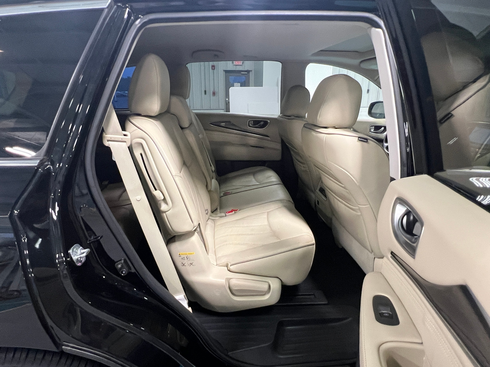 Thumbnail: 2017 INFINITI QX60 - 5