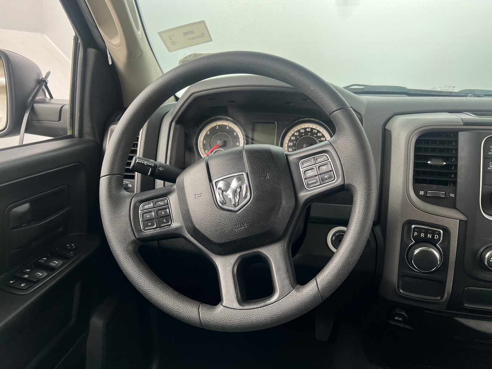Thumbnail: 2019 RAM 1500 Classic - 4