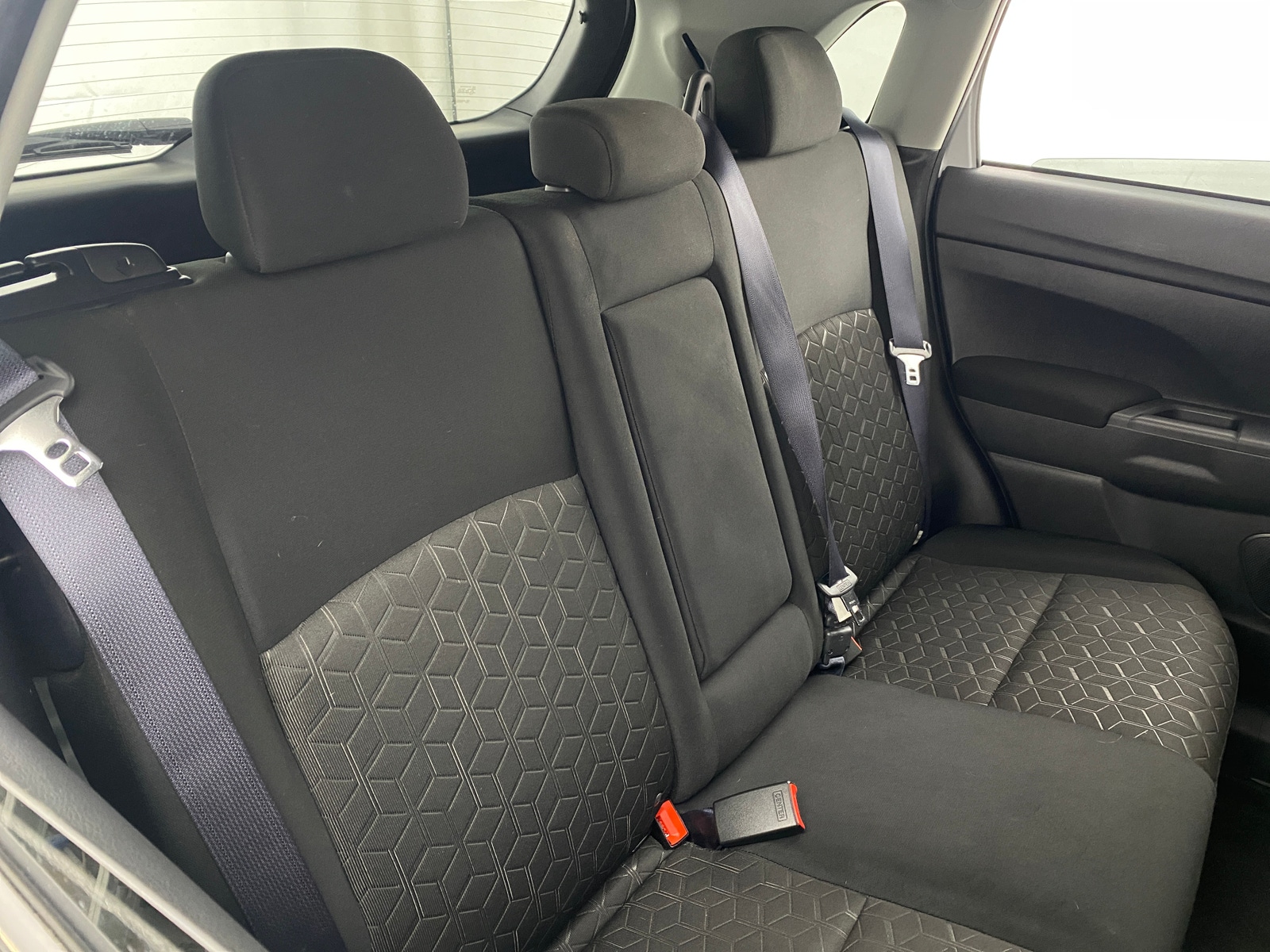 Thumbnail: 2024 Mitsubishi Outlander Sport - 6