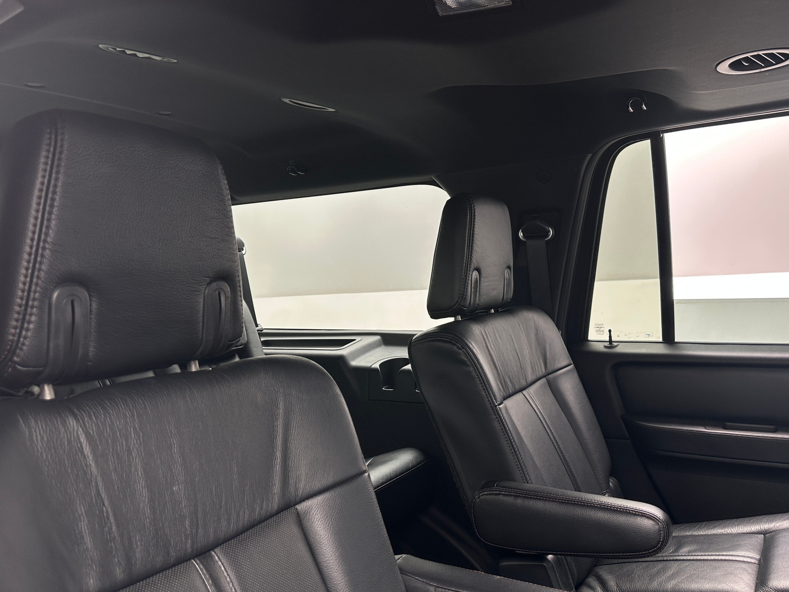 Thumbnail: 2016 Lincoln Navigator L - 5