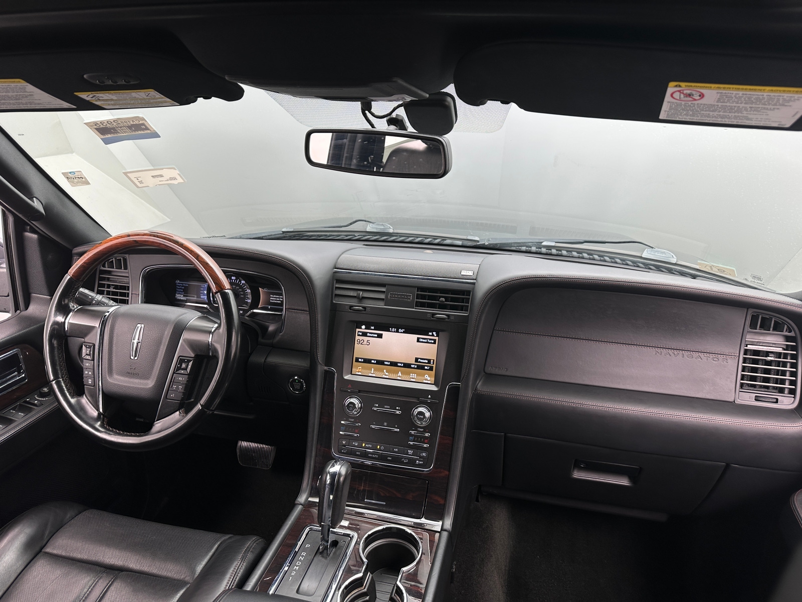 Thumbnail: 2016 Lincoln Navigator L - 2