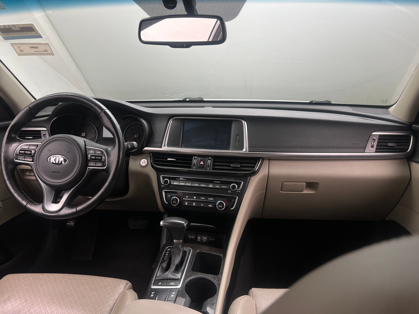 Thumbnail: 2016 Kia Optima - 2