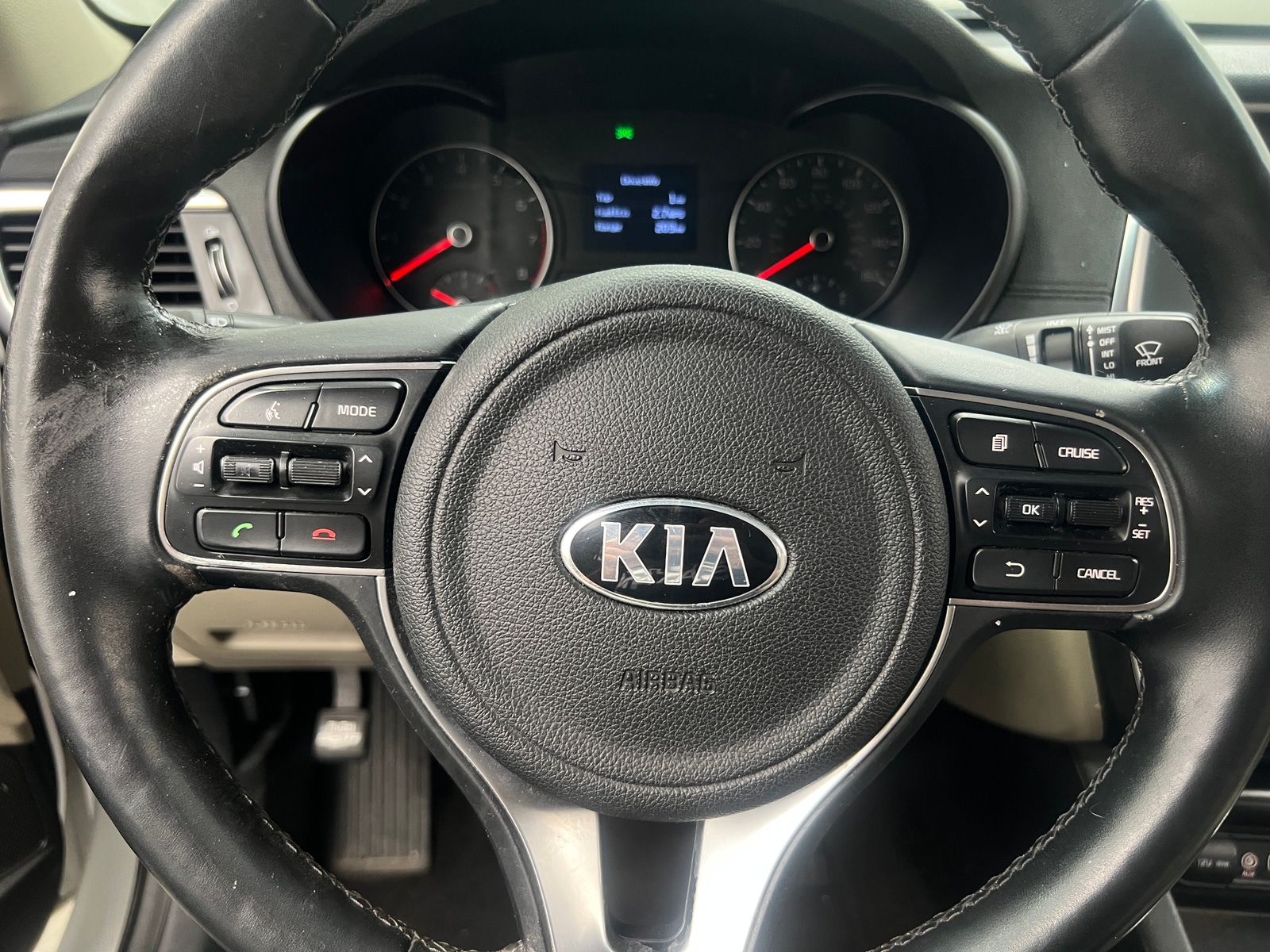 Thumbnail: 2016 Kia Optima - 4