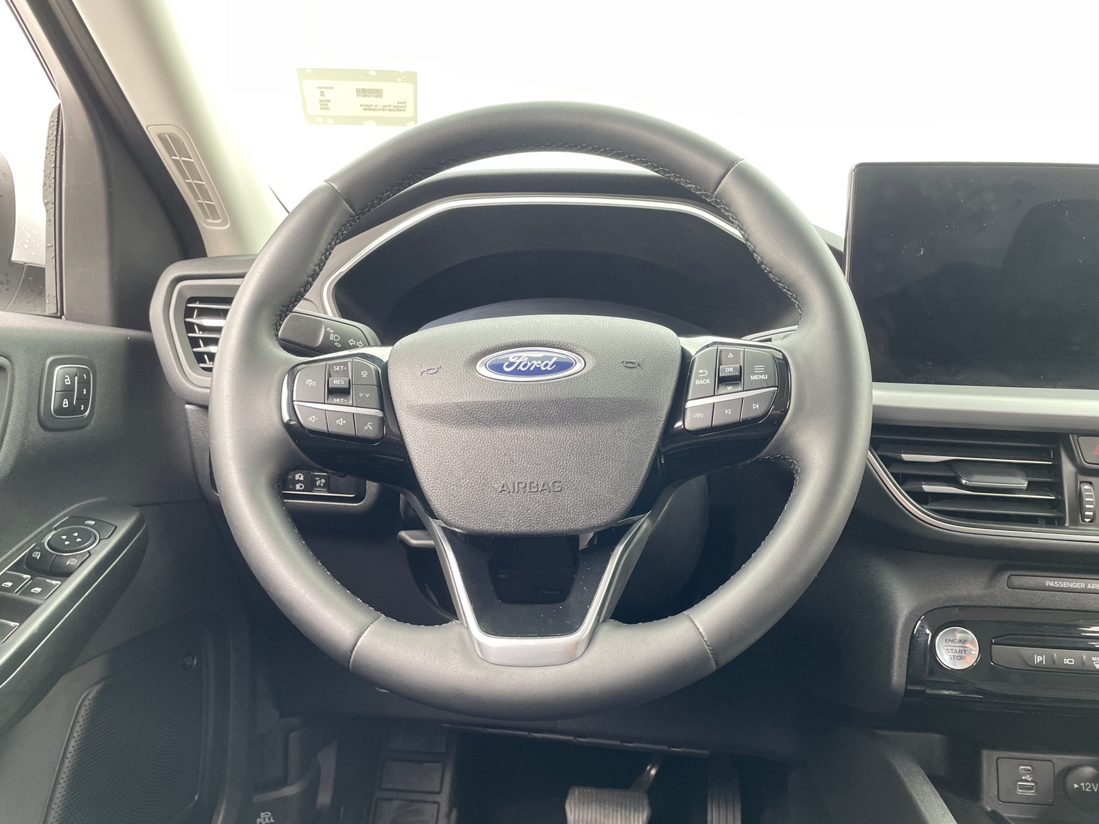 Thumbnail: 2023 Ford Escape - 4