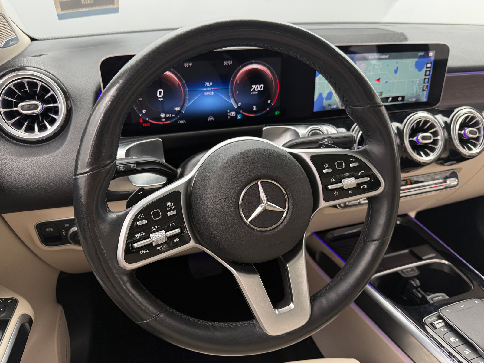 Thumbnail: 2021 Mercedes-Benz GLB - 4