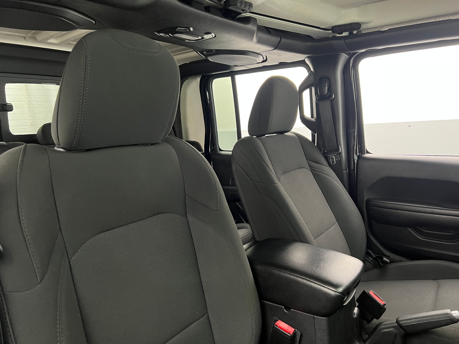 Thumbnail: 2021 Jeep Gladiator - 2