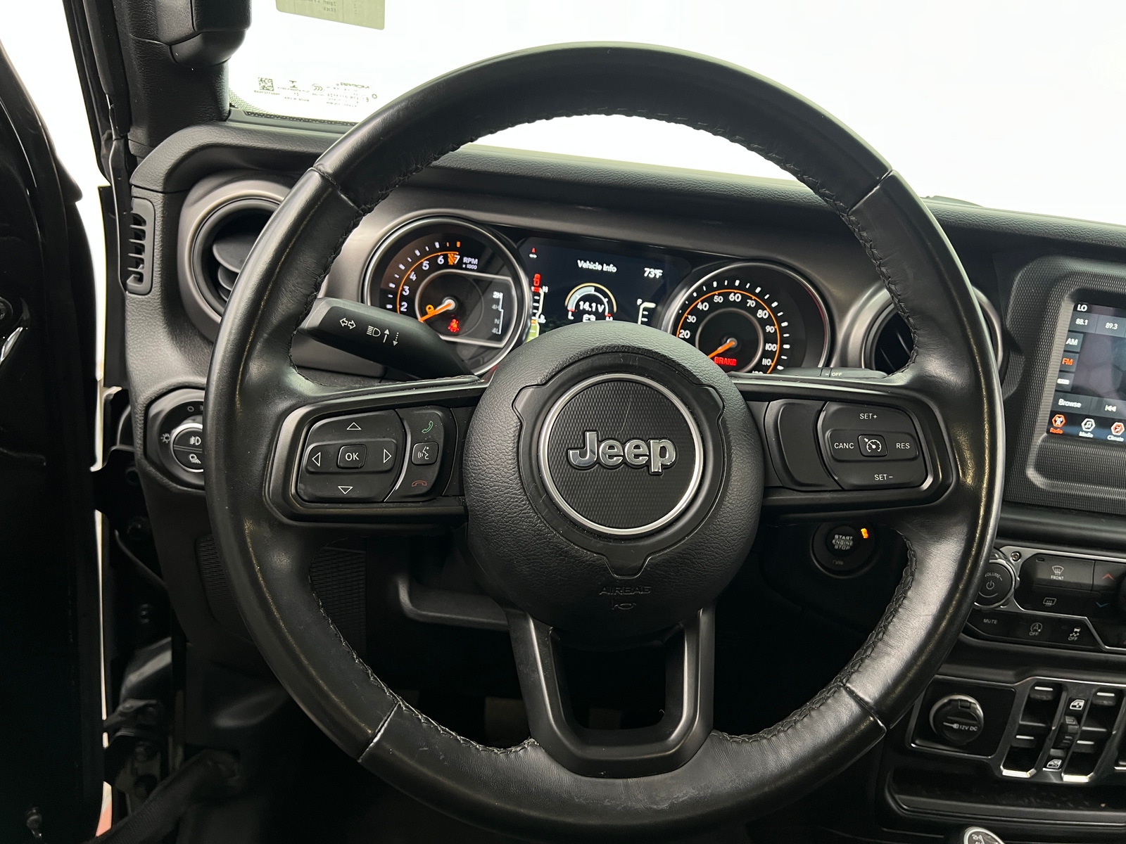 Thumbnail: 2021 Jeep Gladiator - 5