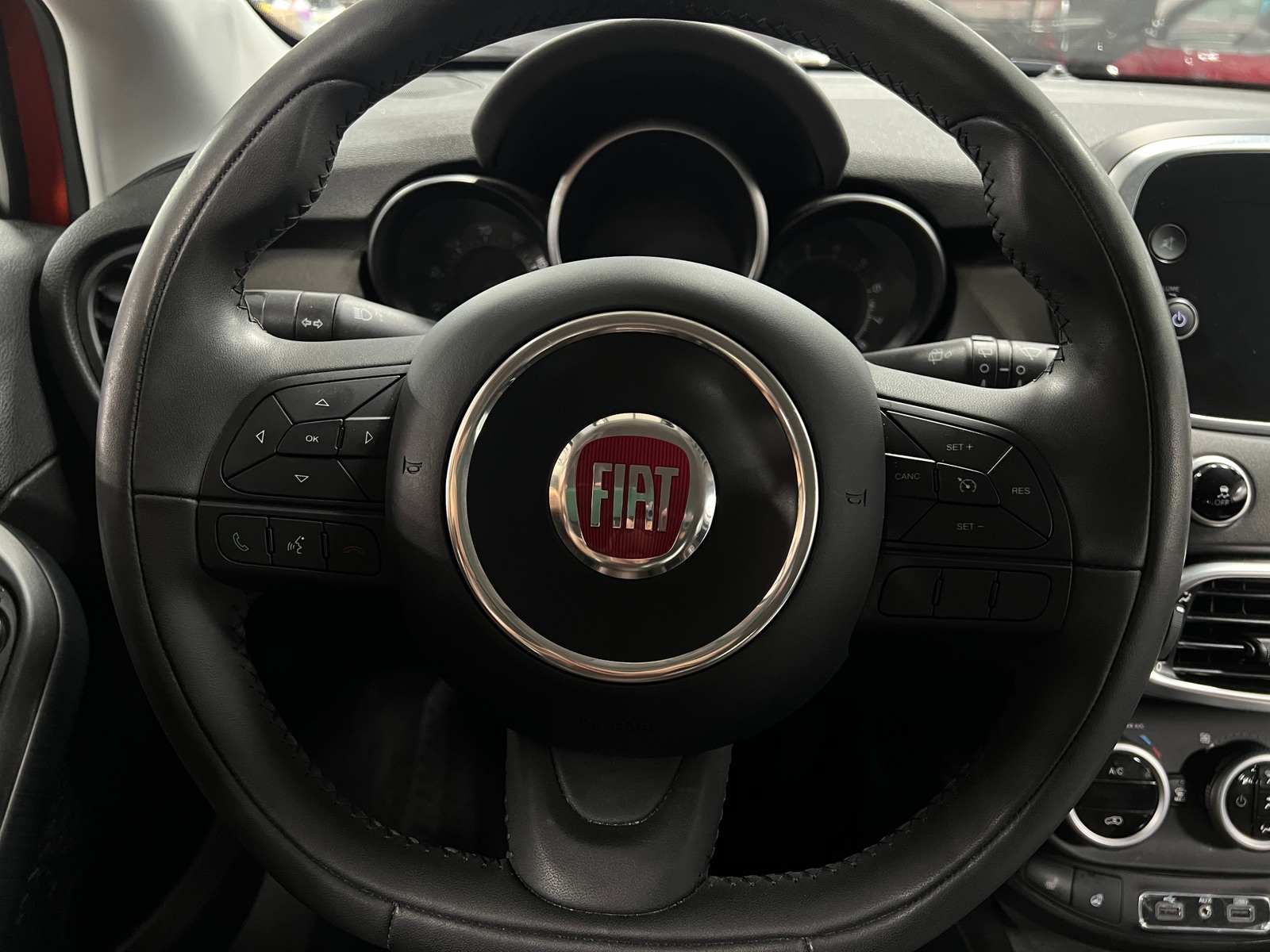 Thumbnail: 2018 Fiat 500X - 4