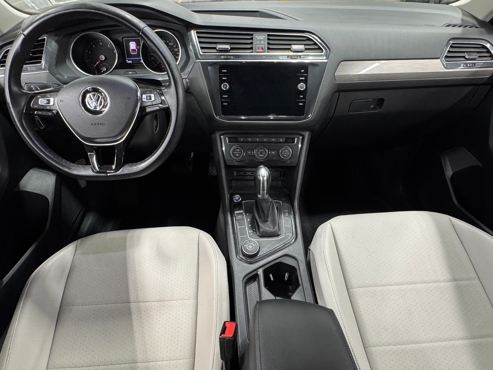 Thumbnail: 2019 Volkswagen Tiguan - 2
