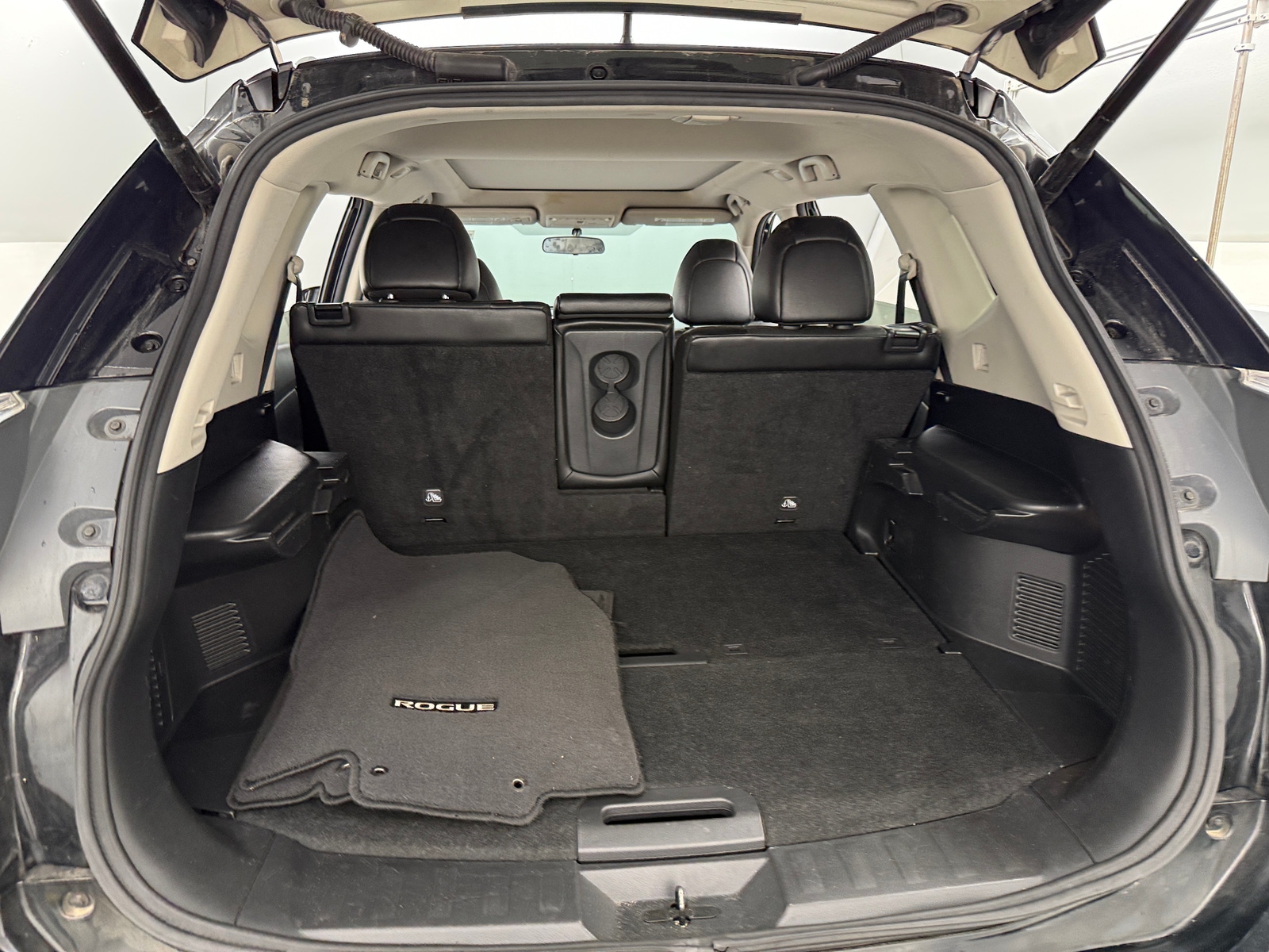 Thumbnail: 2016 Nissan Rogue - 6