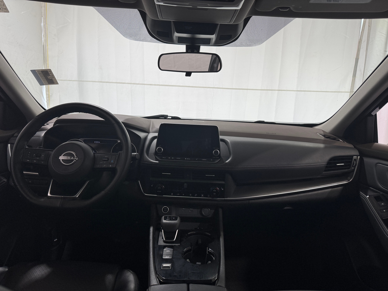 Thumbnail: 2023 Nissan Rogue - 3