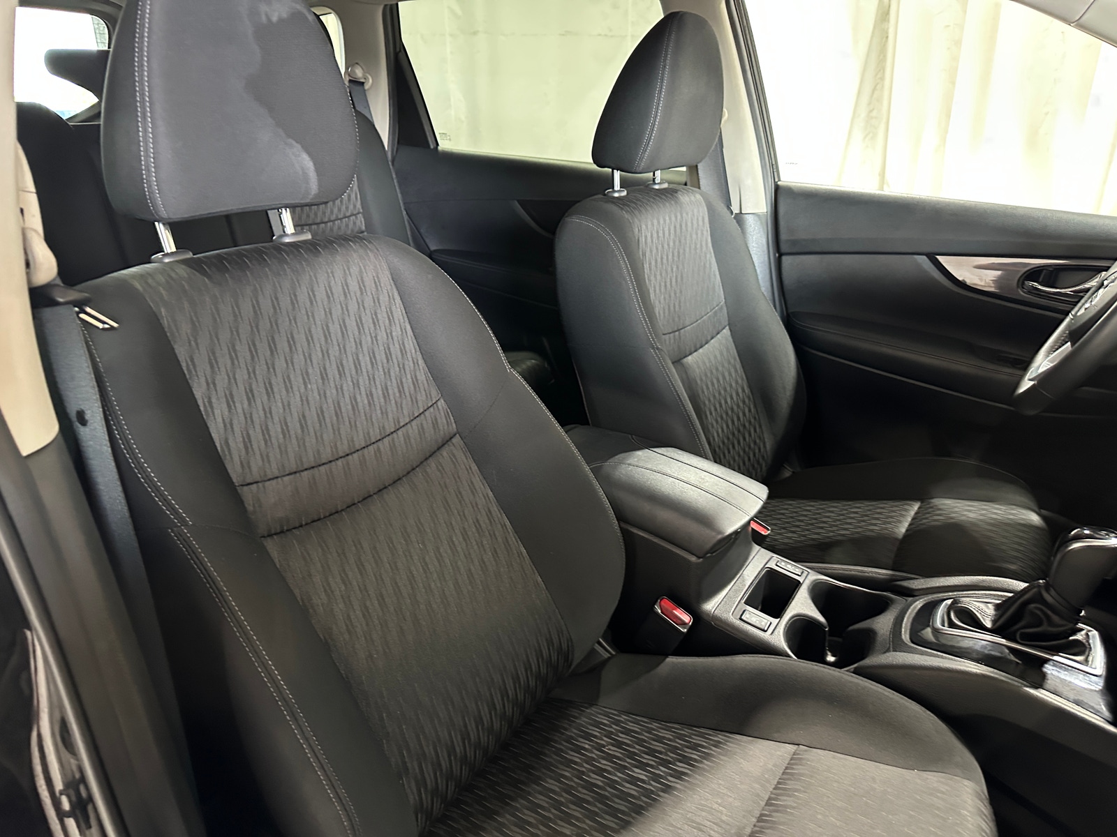Thumbnail: 2018 Nissan Rogue - 2