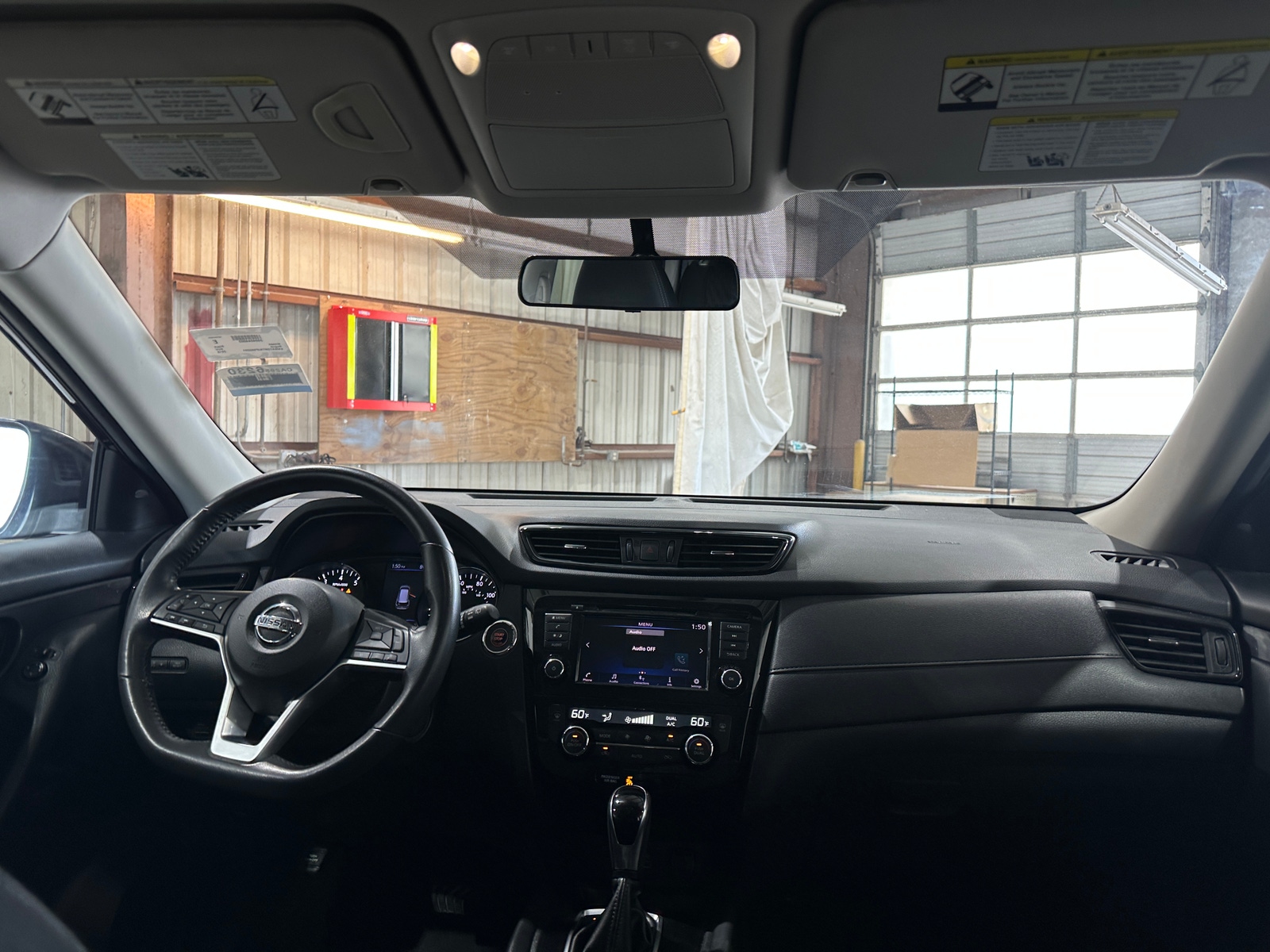 Thumbnail: 2018 Nissan Rogue - 3