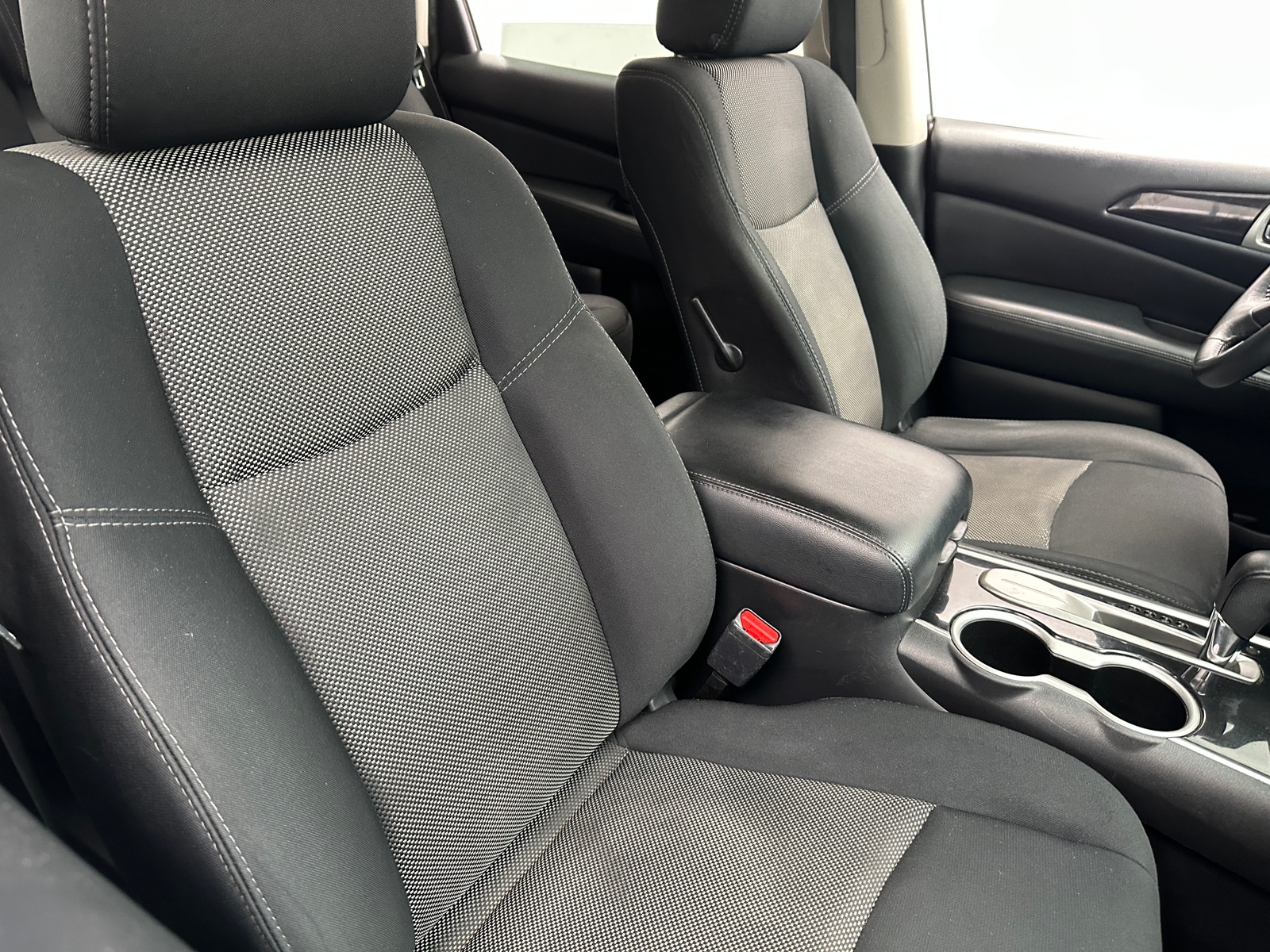 Thumbnail: 2018 Nissan Pathfinder - 2
