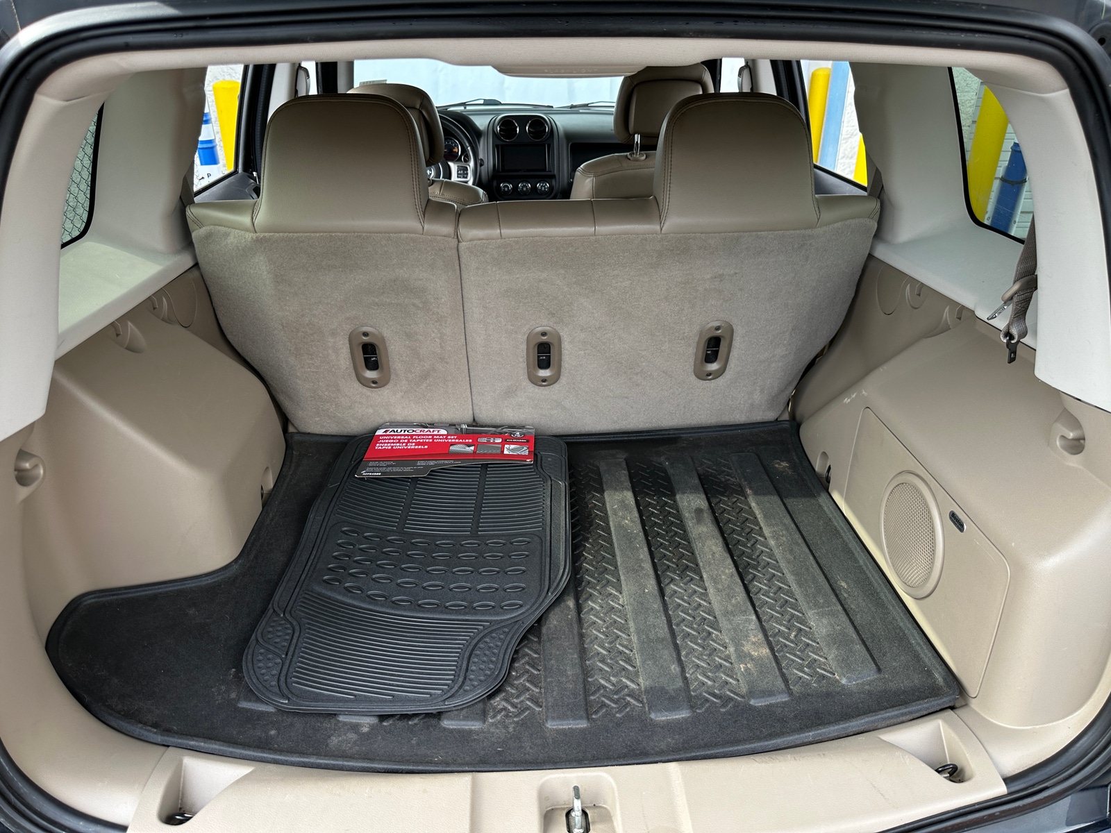 Thumbnail: 2014 Jeep Patriot - 6