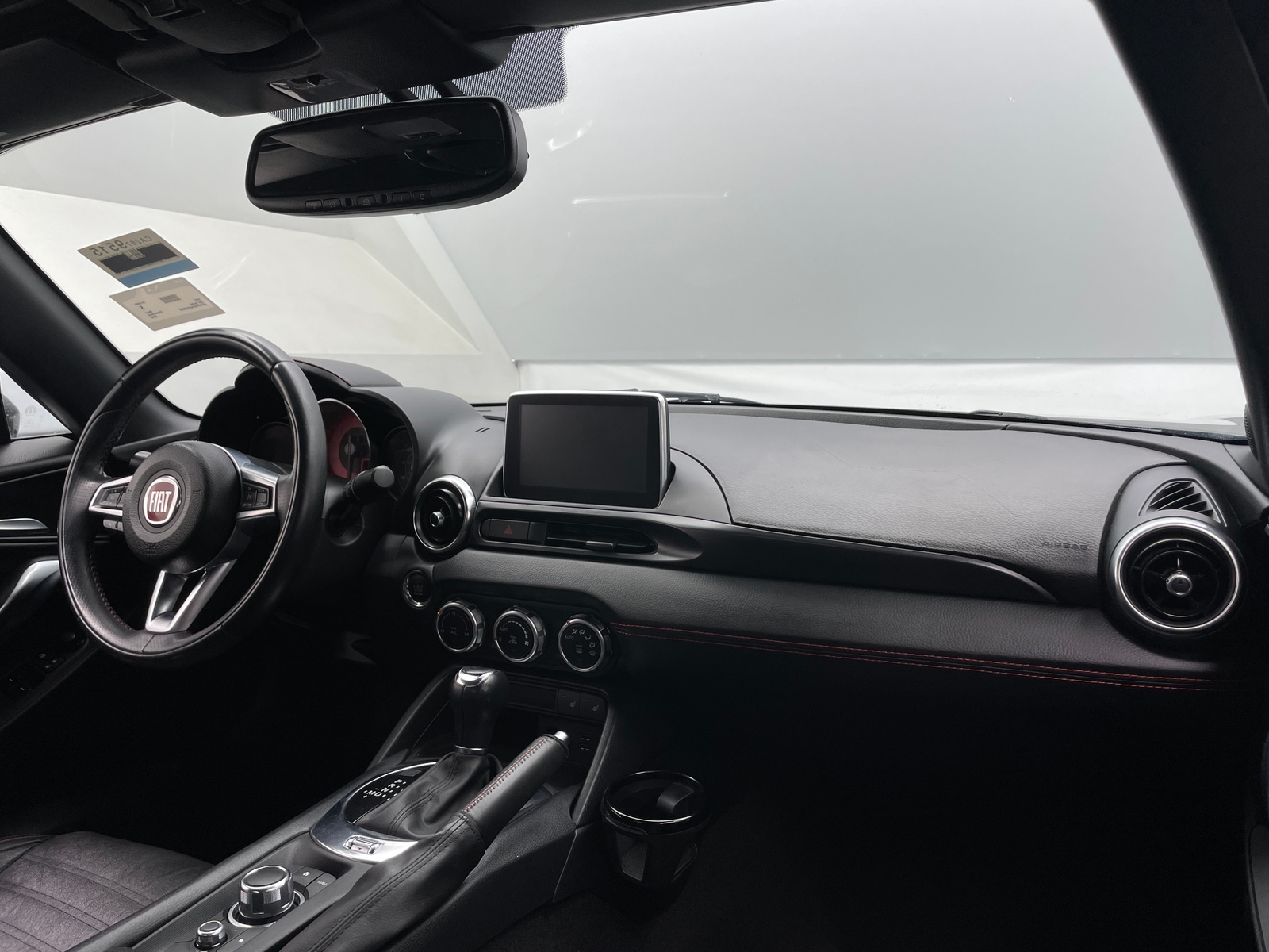 Thumbnail: 2018 Fiat 124 Spider - 2
