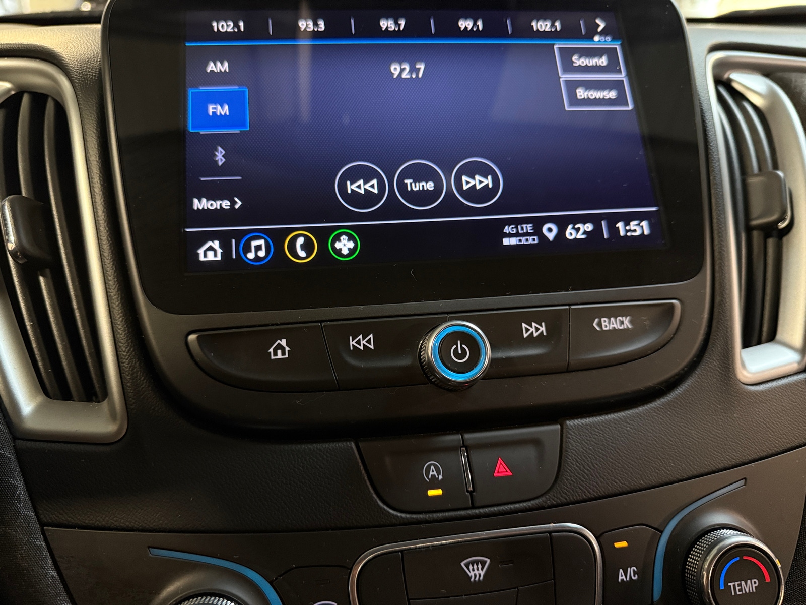 Thumbnail: 2023 Chevrolet Malibu - 4