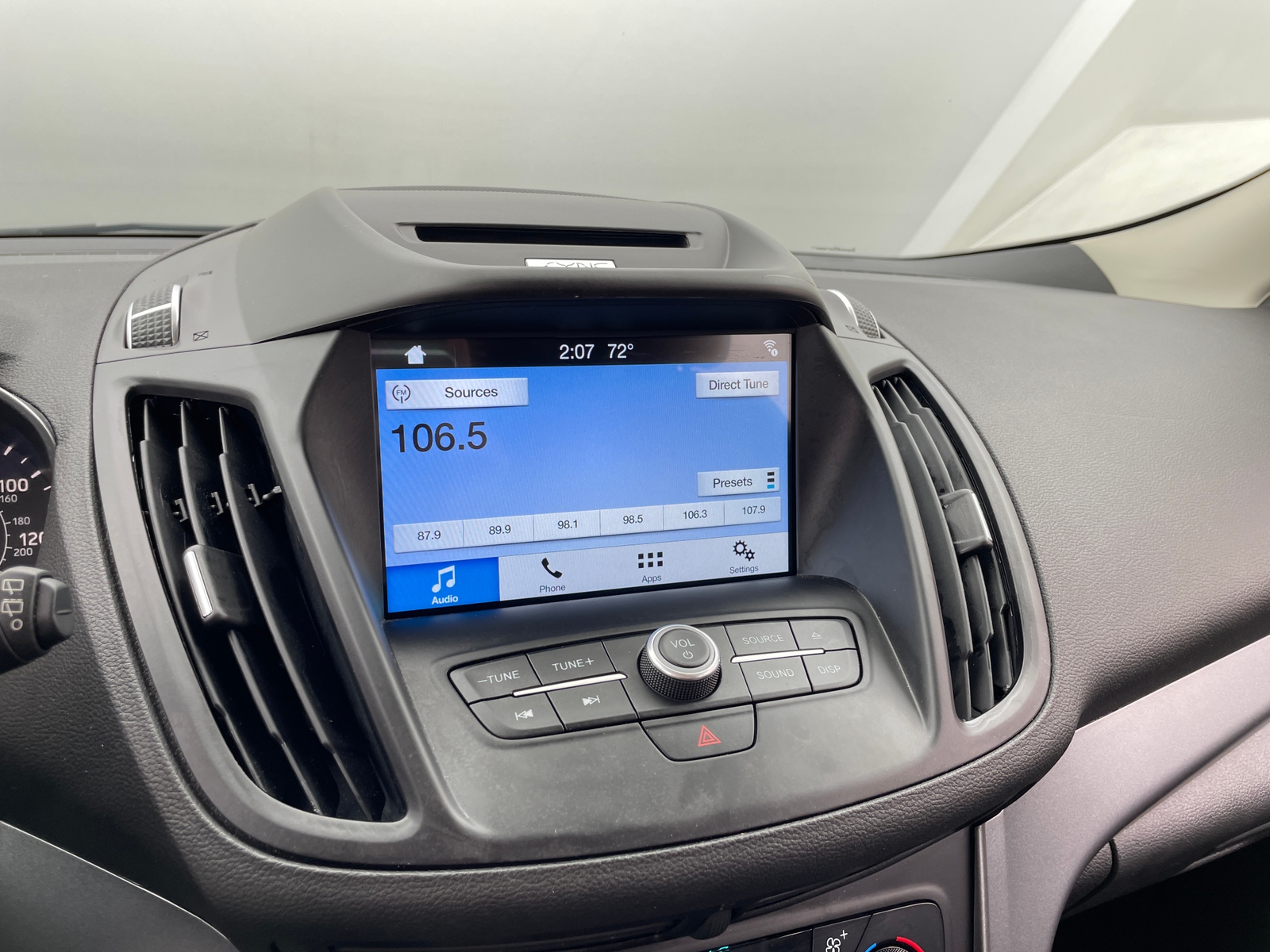 Thumbnail: 2017 Ford Escape - 4