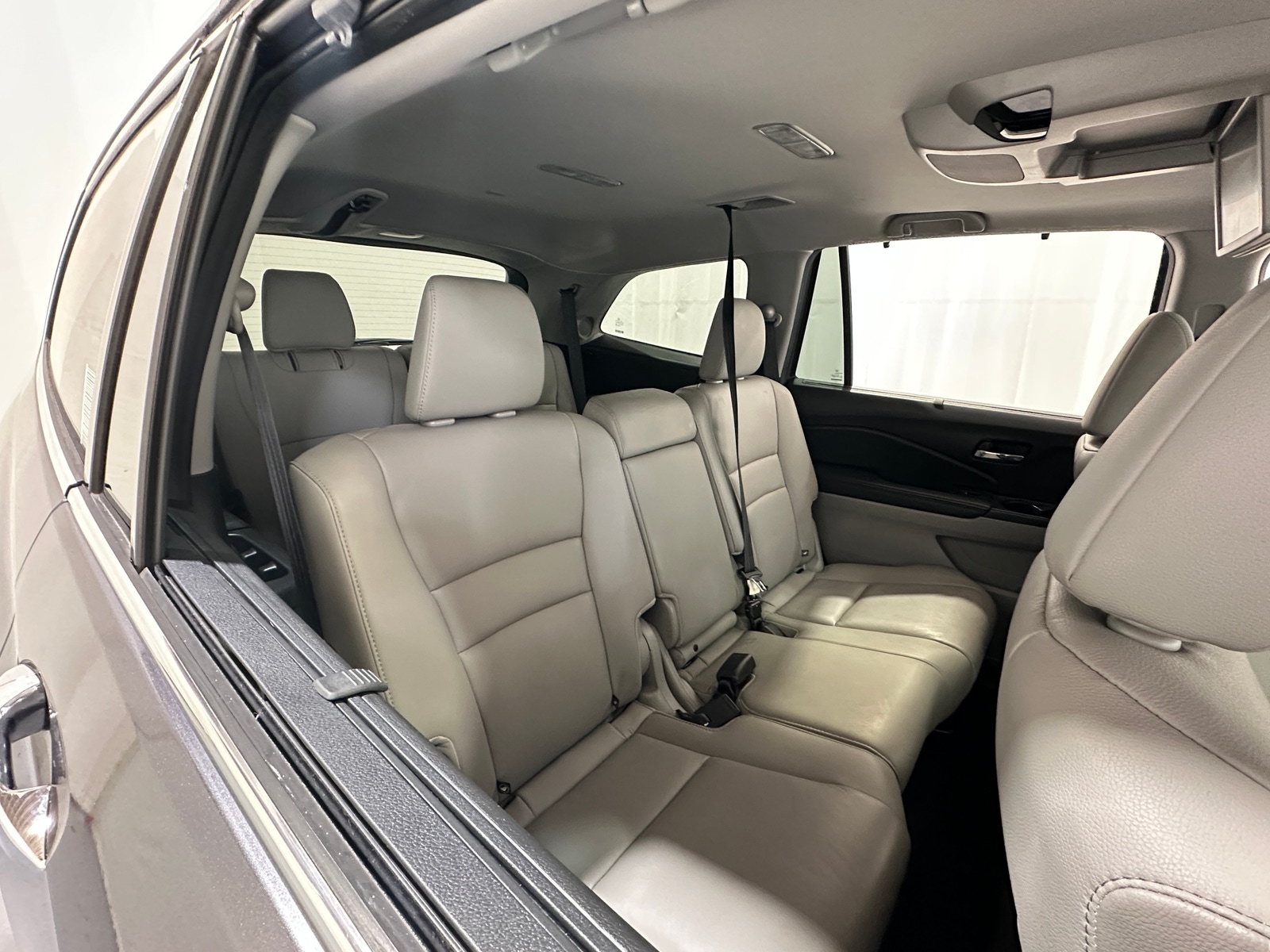 Thumbnail: 2019 Honda Pilot - 5
